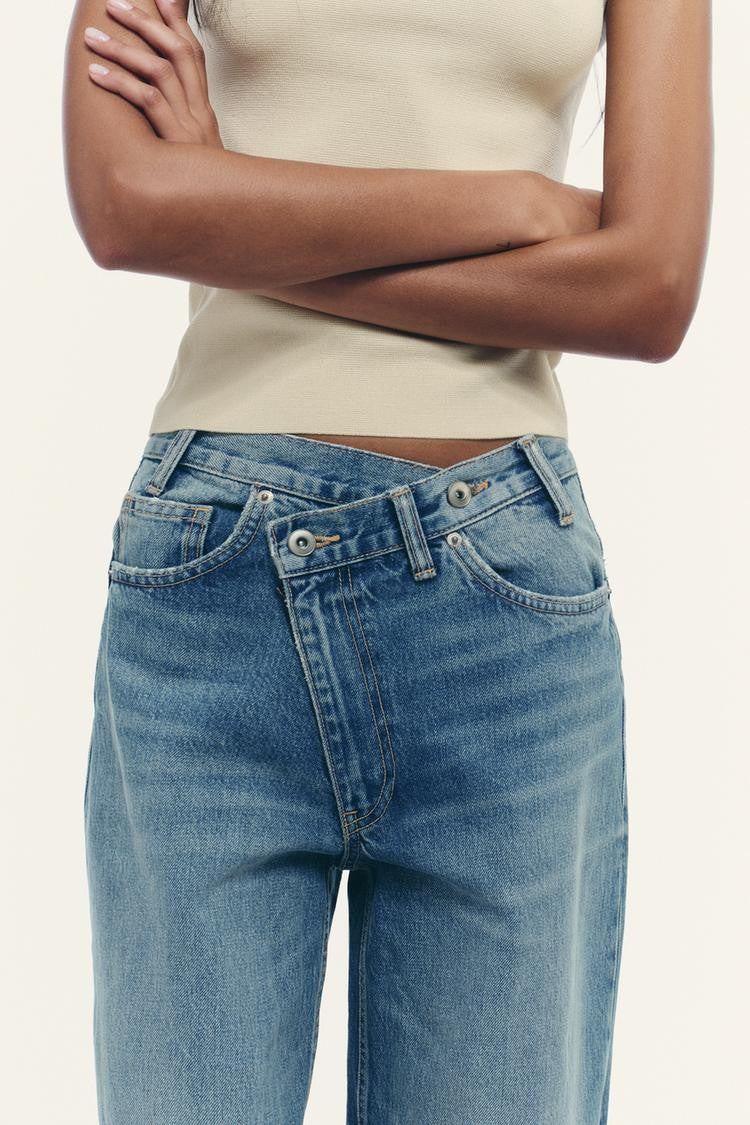 Ivy High-Waisted Double-Button Jeans