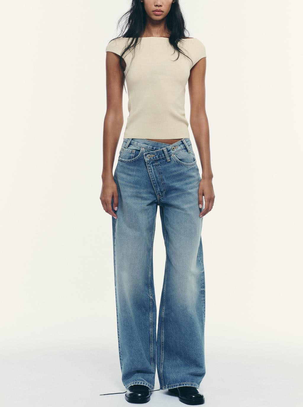 Ivy High-Waisted Double-Button Jeans