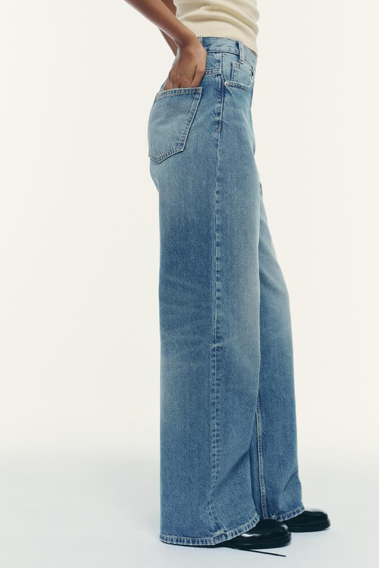 Ivy High-Waisted Double-Button Jeans