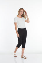 Pull On Black Capri Pant With Pockets