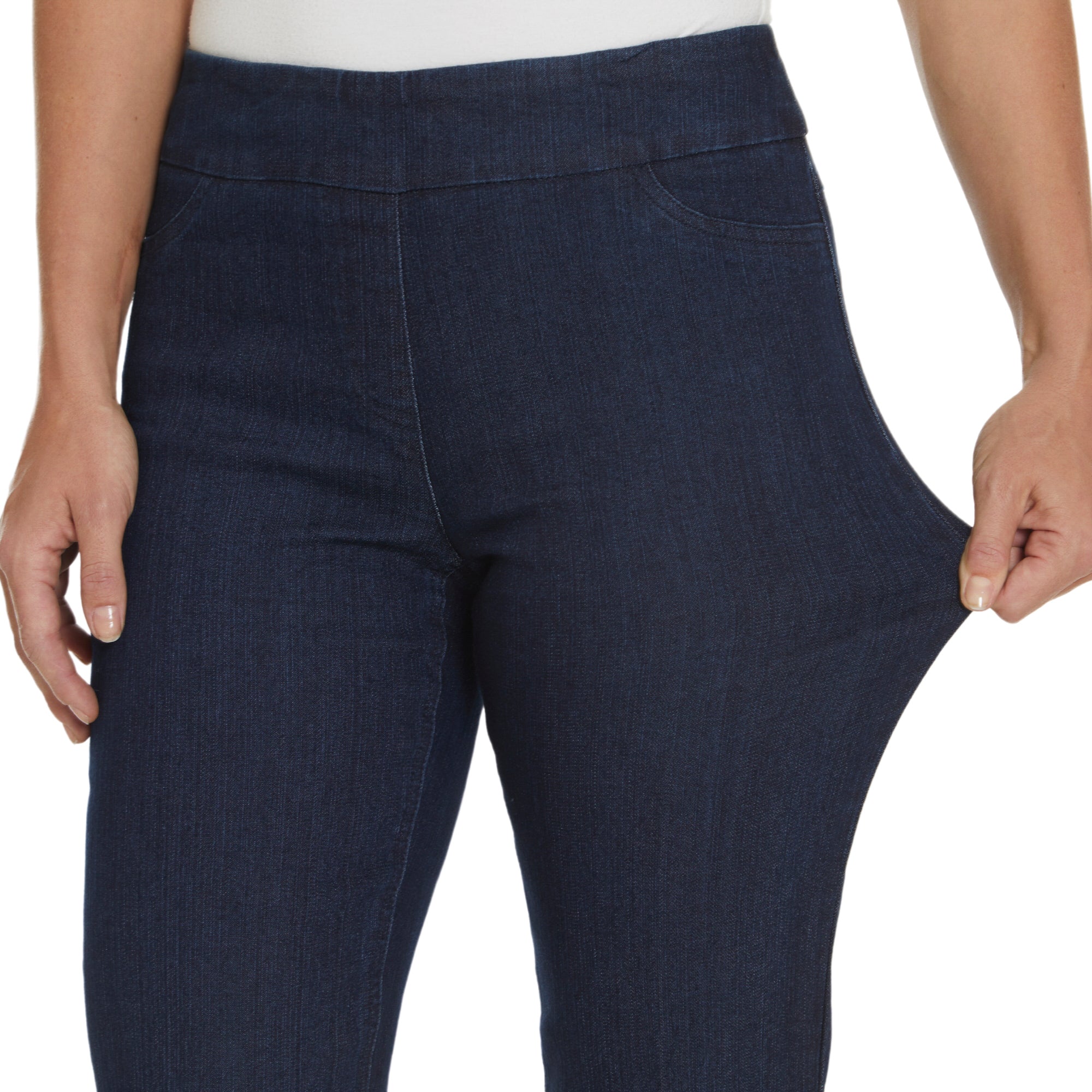 Pull-On Ankle Jeans with Back Pockets