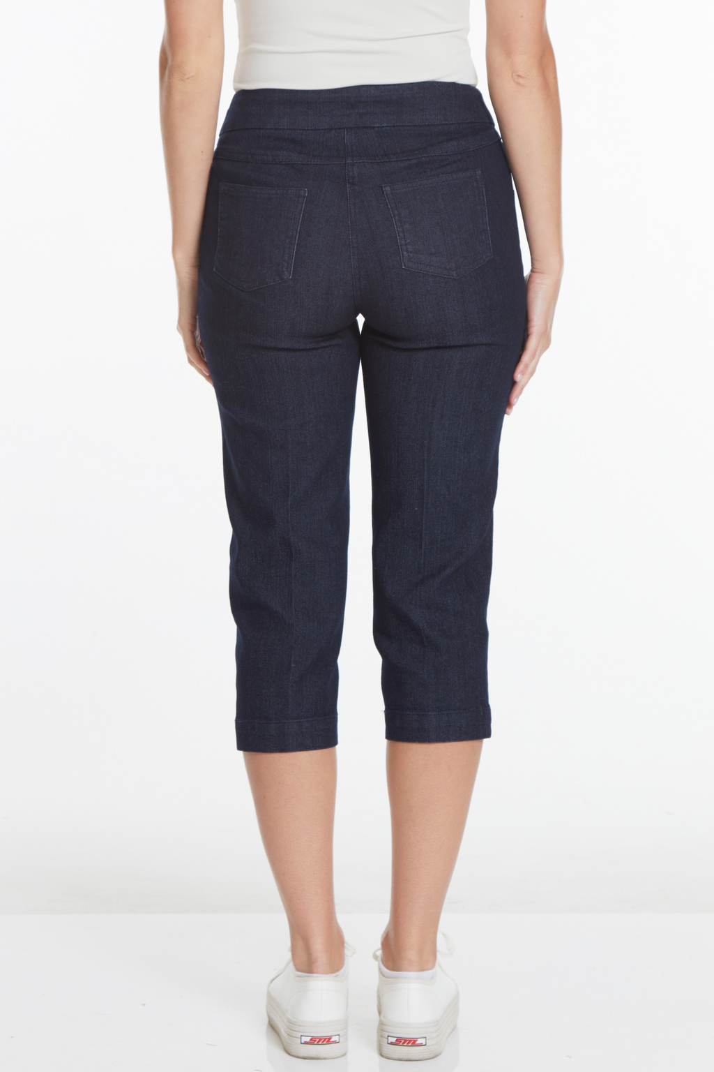 Pull On Denim Capri Jean With Pockets