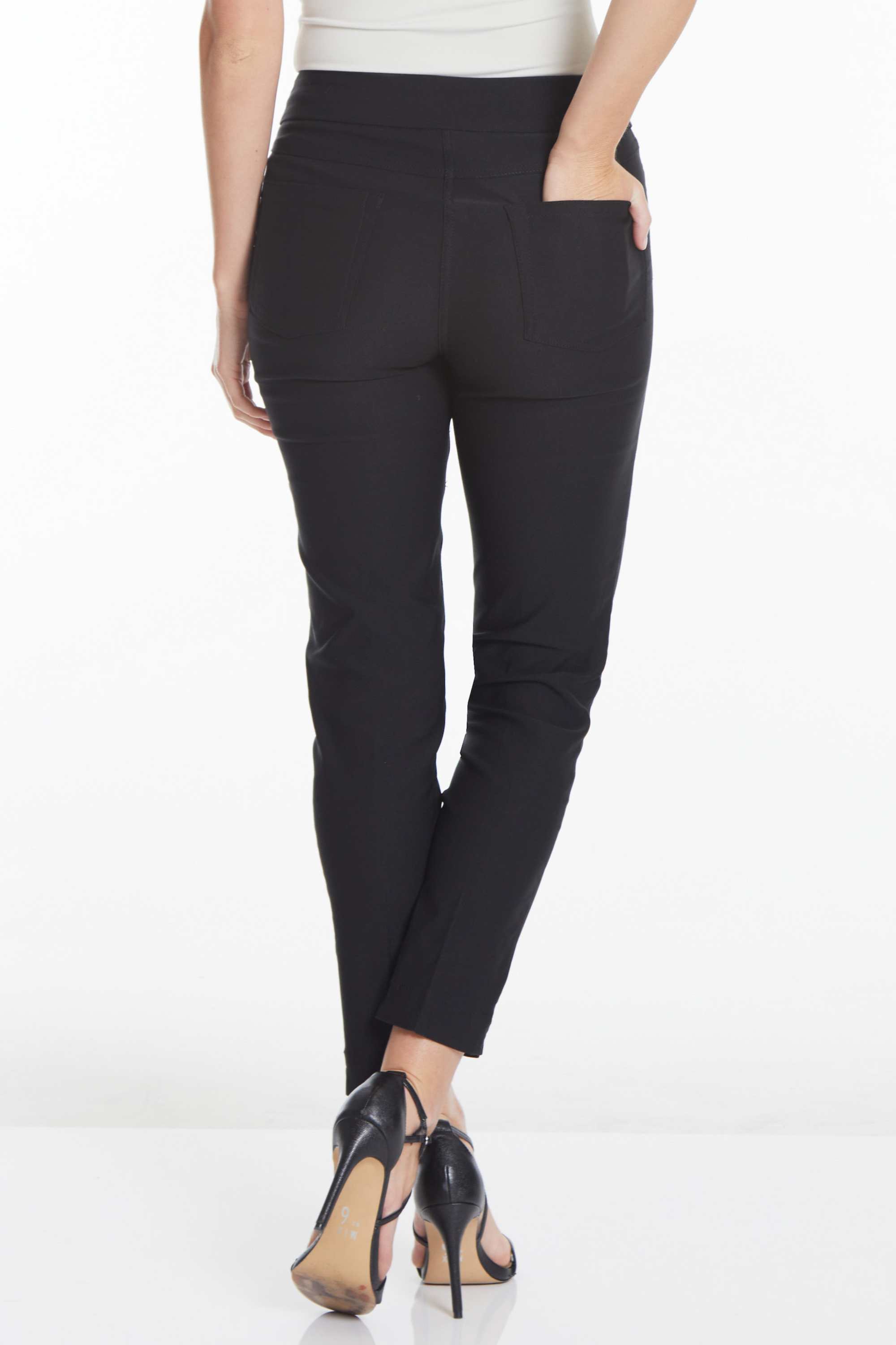 Pull-On Solid Fine Line Twill Ankle Pant - Black