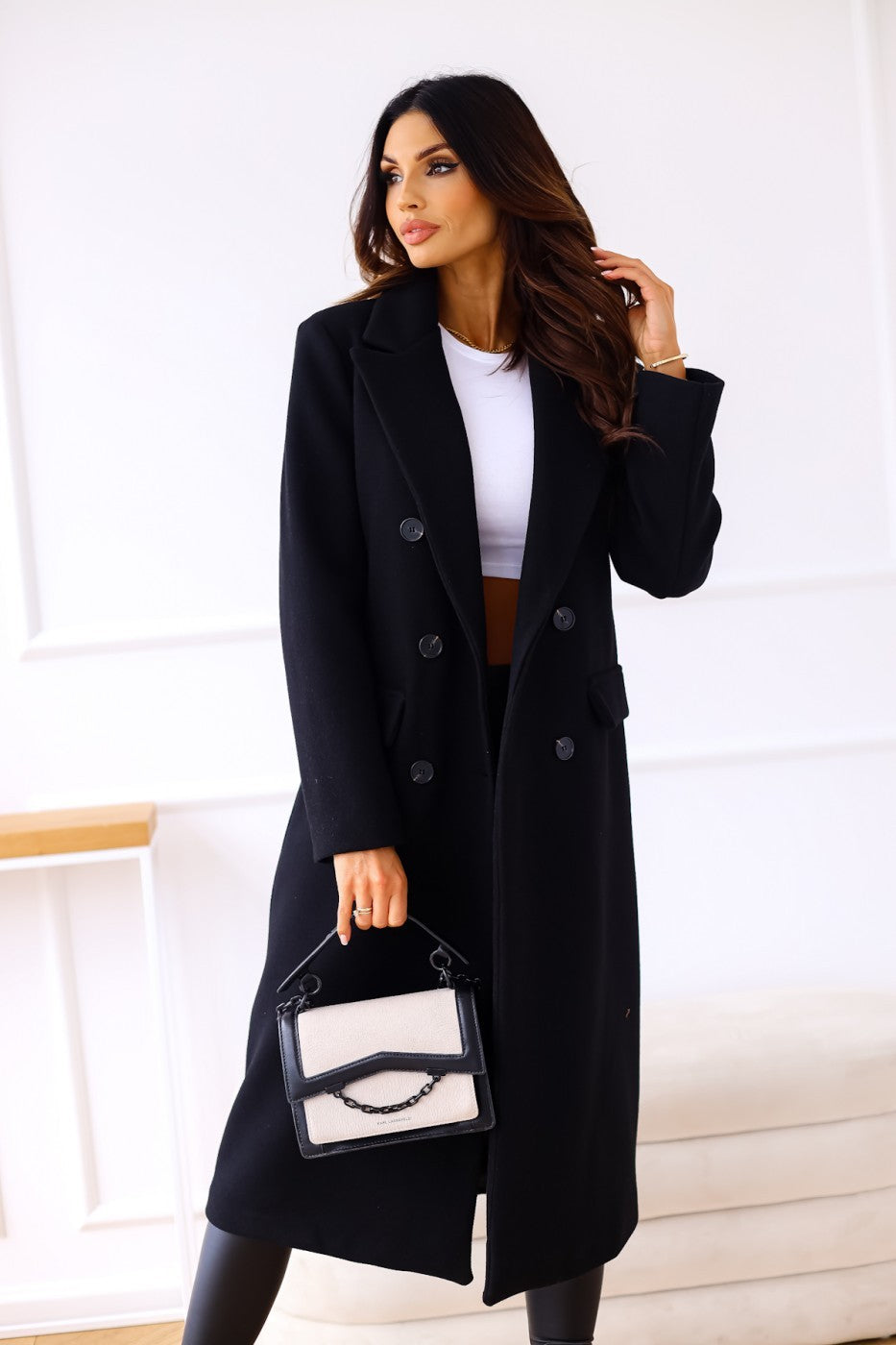 Elara Minimalist Long Wool Coat